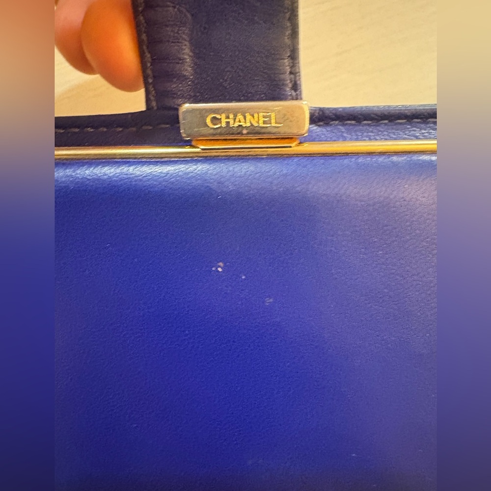 Chanel Vintage Caviar Leather Kiss lock  Wallet – Blue 3.5"x4.75" - Picture 8 of 16